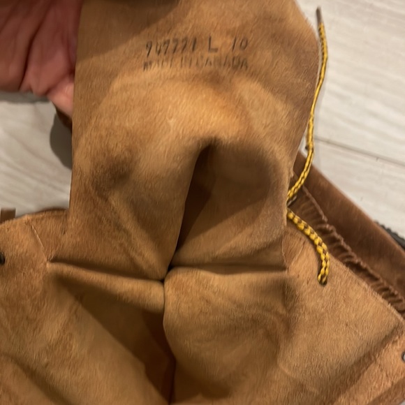 Laurentian Chief Moccasins calf height, never worn!! - Picture 2 of 3